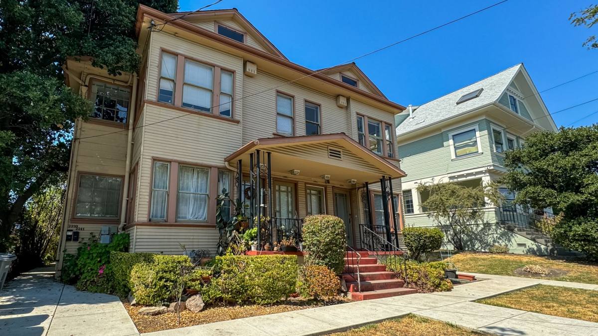 Apartment for rent at 2247 Derby St, Berkeley, CA 94705