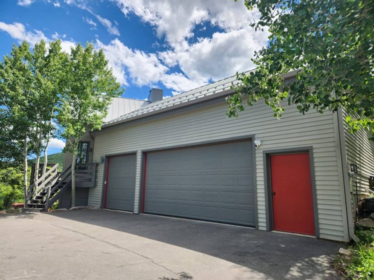 House for rent at 7381 Buckboard Dr, Park City, UT 84098