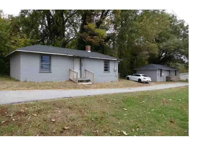House for rent at 201 Lee St, Gaffney, SC 29340
