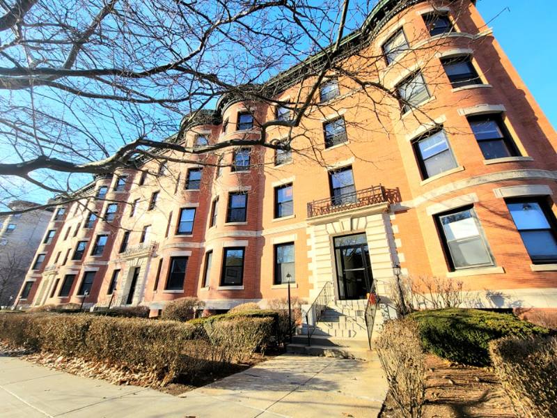 Apartment for rent at 1056 Beacon St #11, Brookline, MA 02446