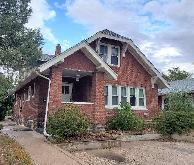 Apartment for rent at 204 E 3rd Ave #4, Cheyenne, WY 82001