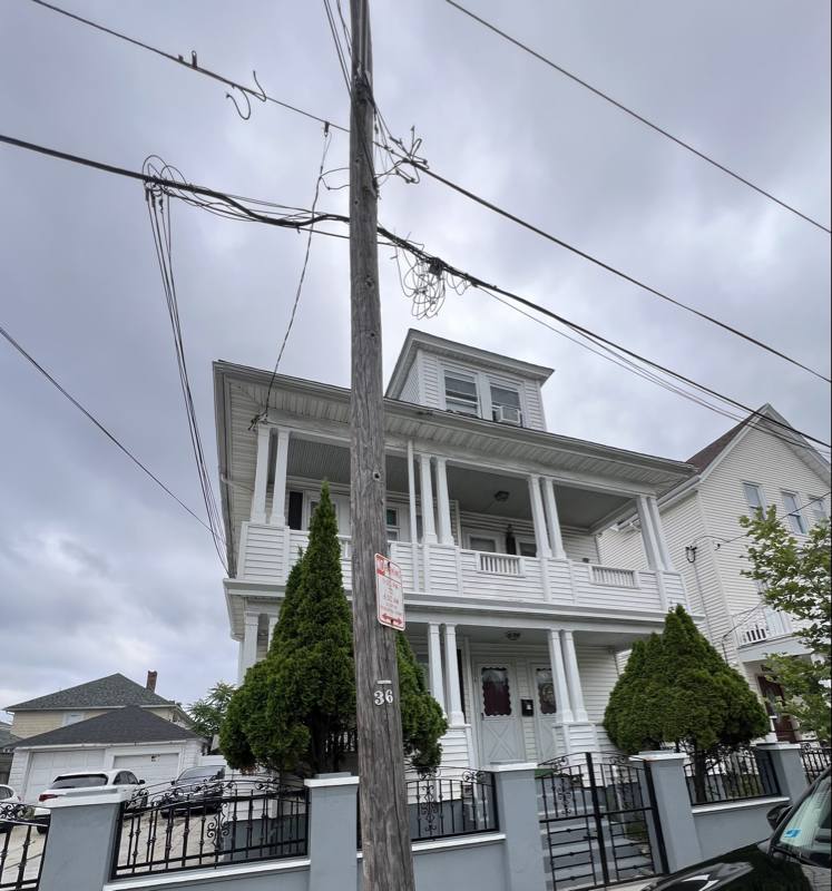 Apartment for rent at 196 New York Ave #1, Providence, RI 02905