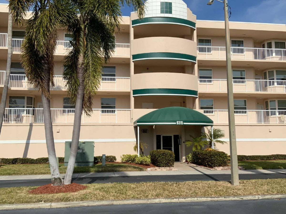 Condo for rent at 6315 Shoreline Dr #3204, Saint Petersburg, FL 33708