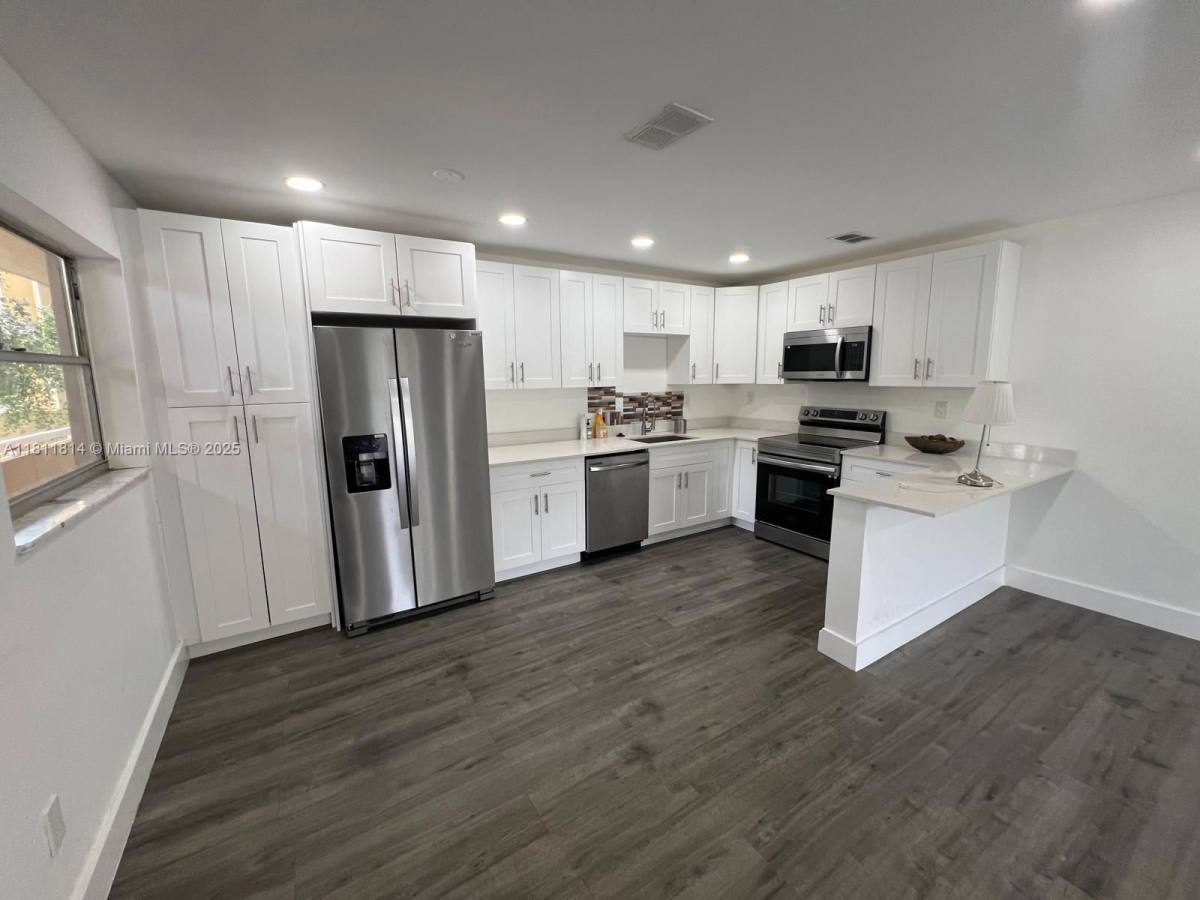 Apartment for rent at 4111 Stirling Rd #209, Fort Lauderdale, FL 33314
