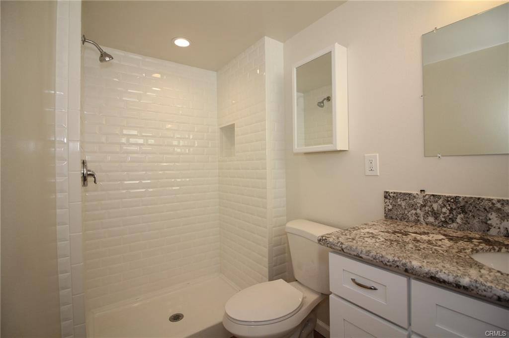 Apartment for rent at 1322 Amethyst St #A, Redondo Beach, CA 90277