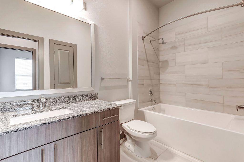 Apartment for rent at 10151 Shoreview Rd, Dallas, TX 75238