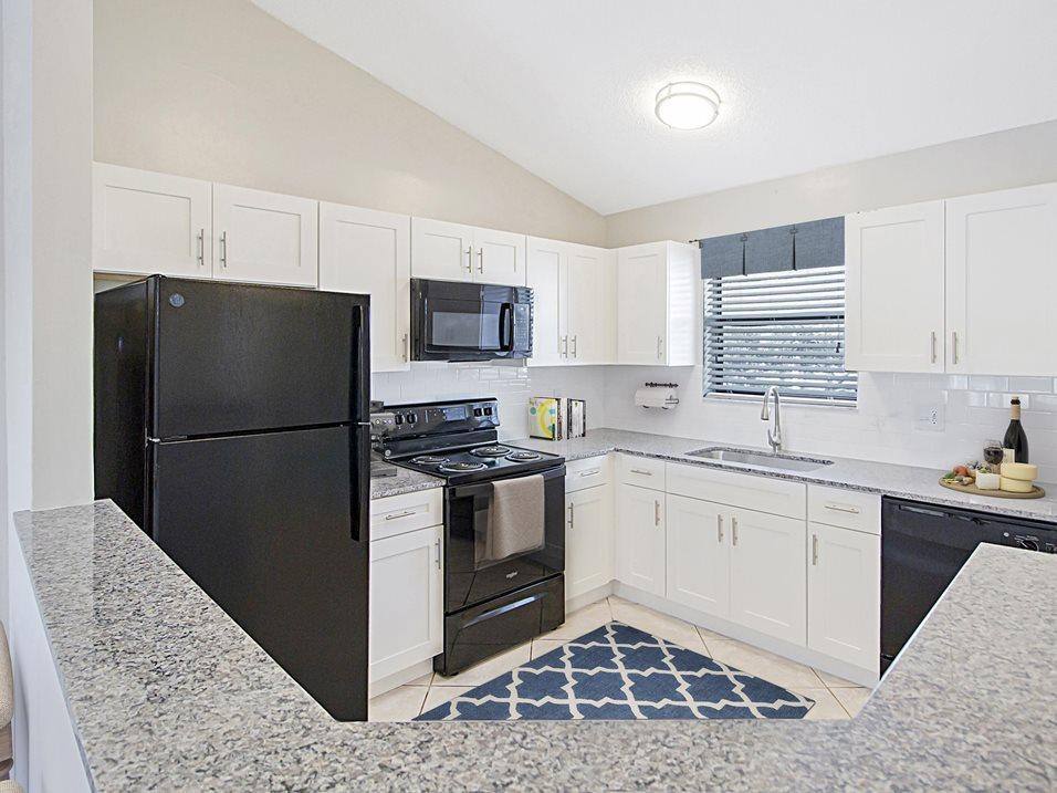 Apartment for rent at 1400 NW 15th Ave, Boca Raton, FL 33486