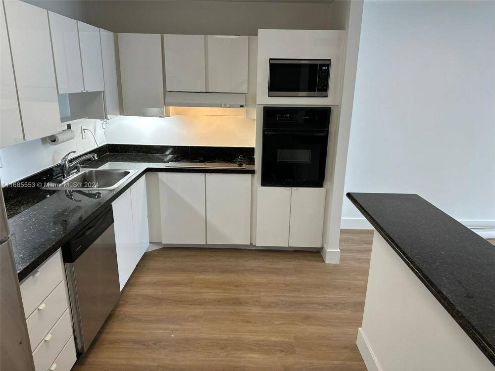 Condo for rent at 19380 Collins Ave, North Miami Beach, FL 33160