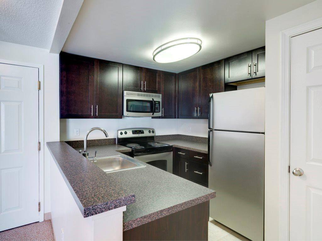 Apartment for rent at 147 King St, Littleton, MA 01460