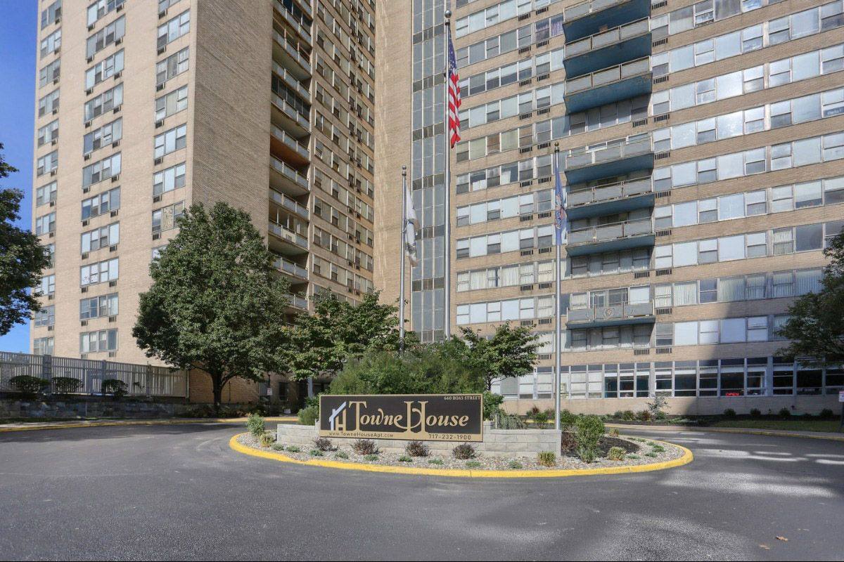 Apartment for rent at Towne House, 660 Boas St, Harrisburg, PA 17102