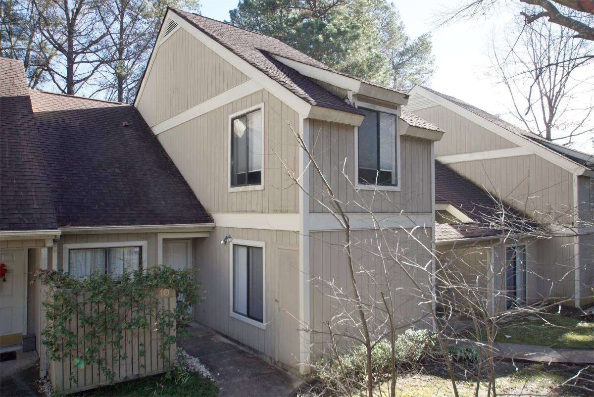 Townhouse for rent at Hickory Downs, 4101 Five Oaks Dr #1, Durham, NC 27707