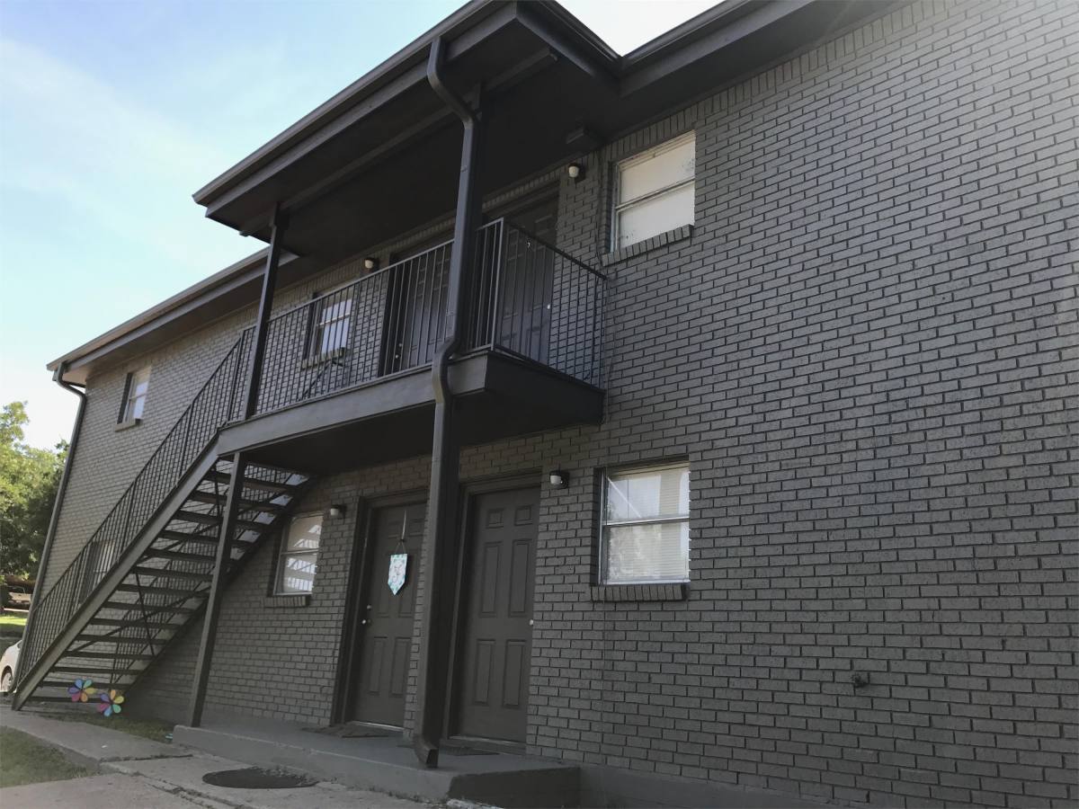 Apartment for rent at 1001 Ave J, Huntsville, TX 77340