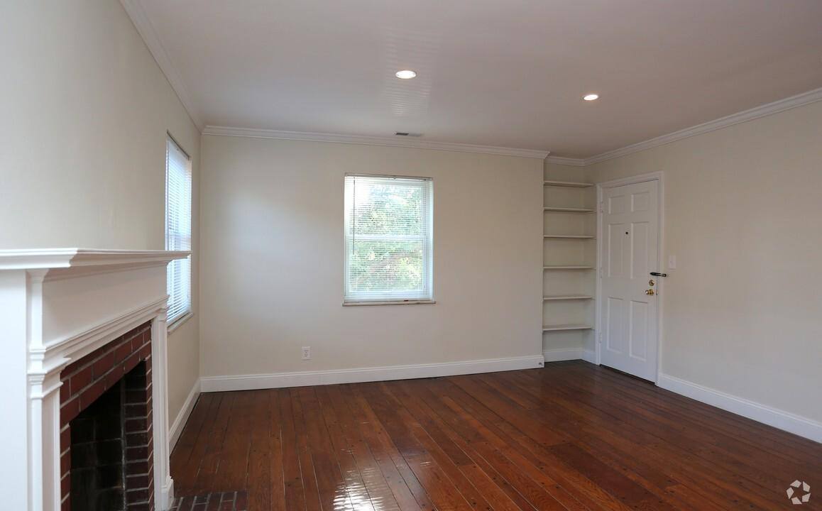 Apartment for rent at 2023 Edgecliff Point #3, Cincinnati, OH 45206