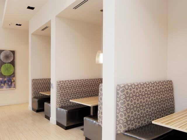 Apartment for rent at 475 N Federal Highway 04-213, Fort Lauderdale, FL 33301