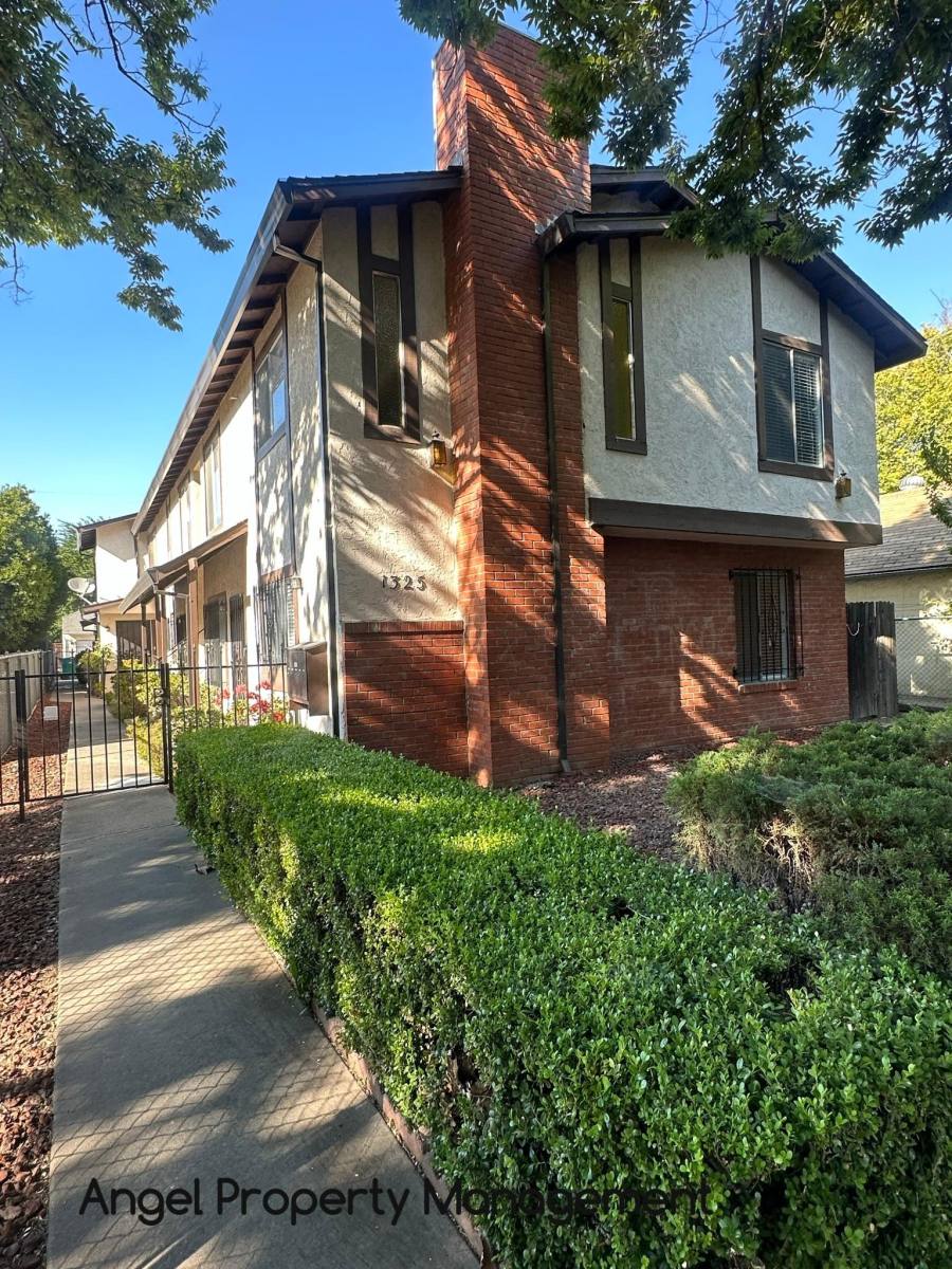 House for rent at 1325 U St #MU, Sacramento, CA 95818