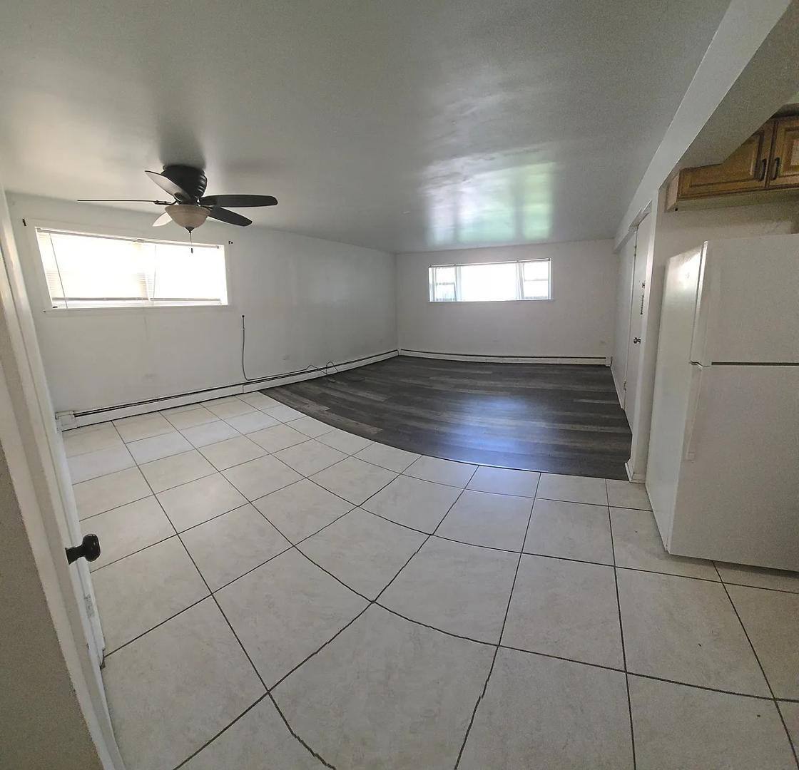 Apartment for rent at 10405 Moody Ave #GS, Chicago Ridge, IL 60415
