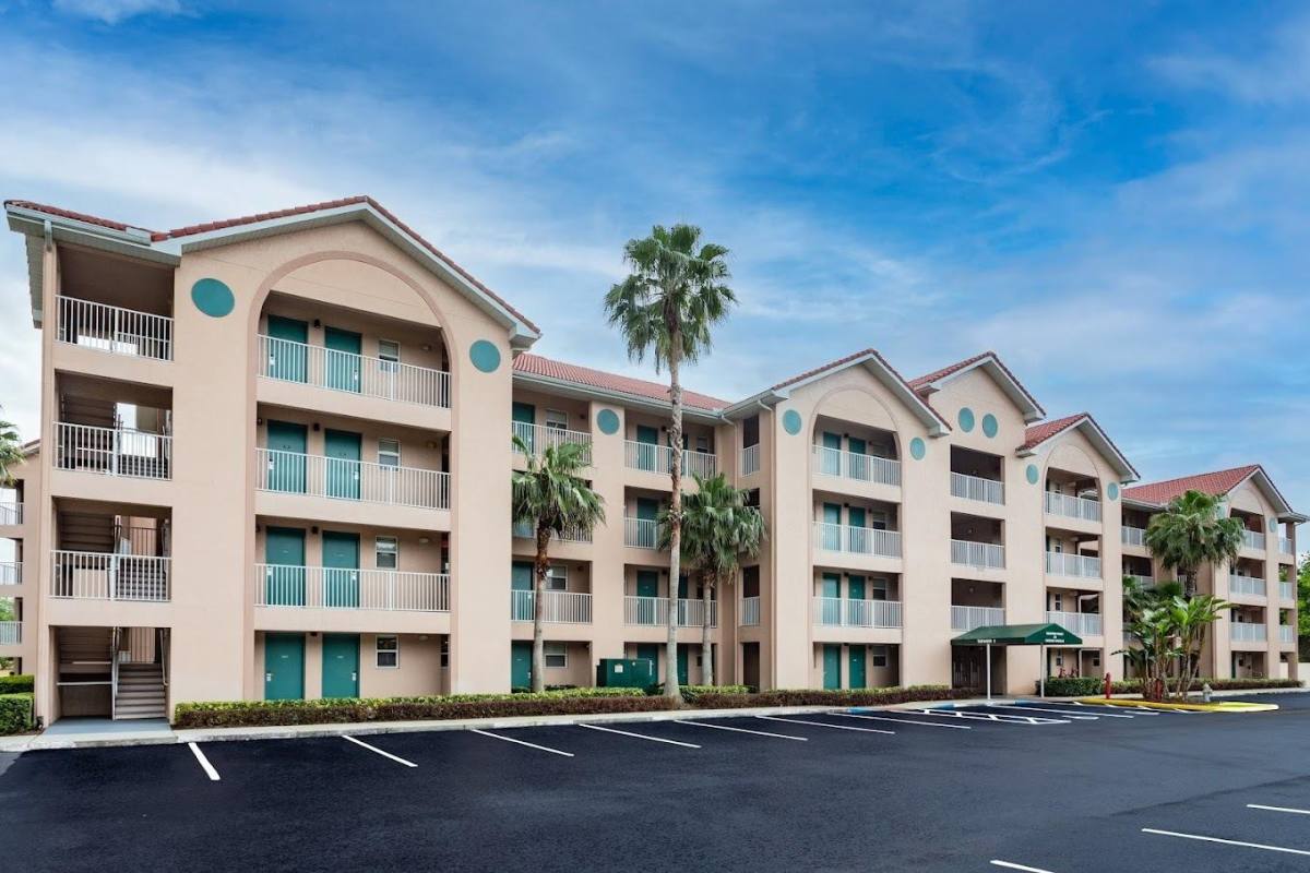 Apartment for rent at Vacation Villas at Fantasy World II, 4999 Kyngs Heath Rd, Kissimmee, FL 34746