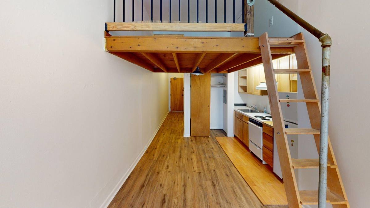 Apartment for rent at 1727 Spruce Street, 1725 Spruce St, Philadelphia, PA 19103