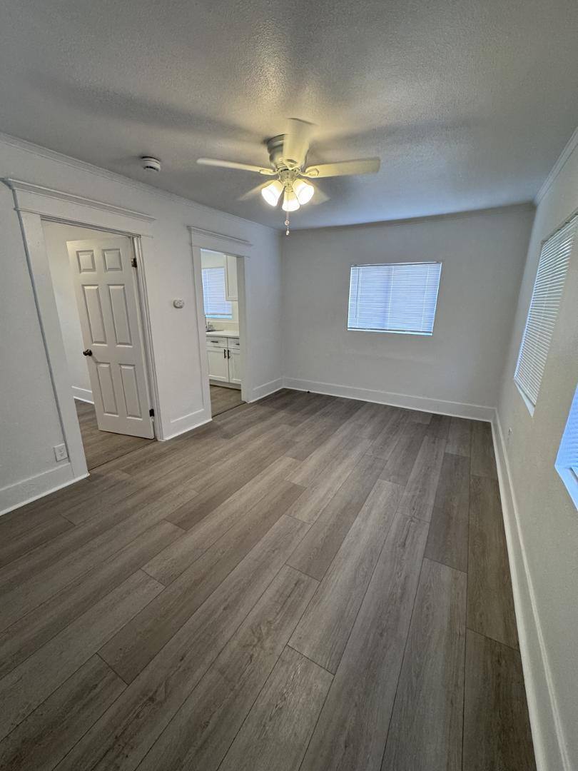 Apartment for rent at 461 E 30th St, Los Angeles, CA 90011