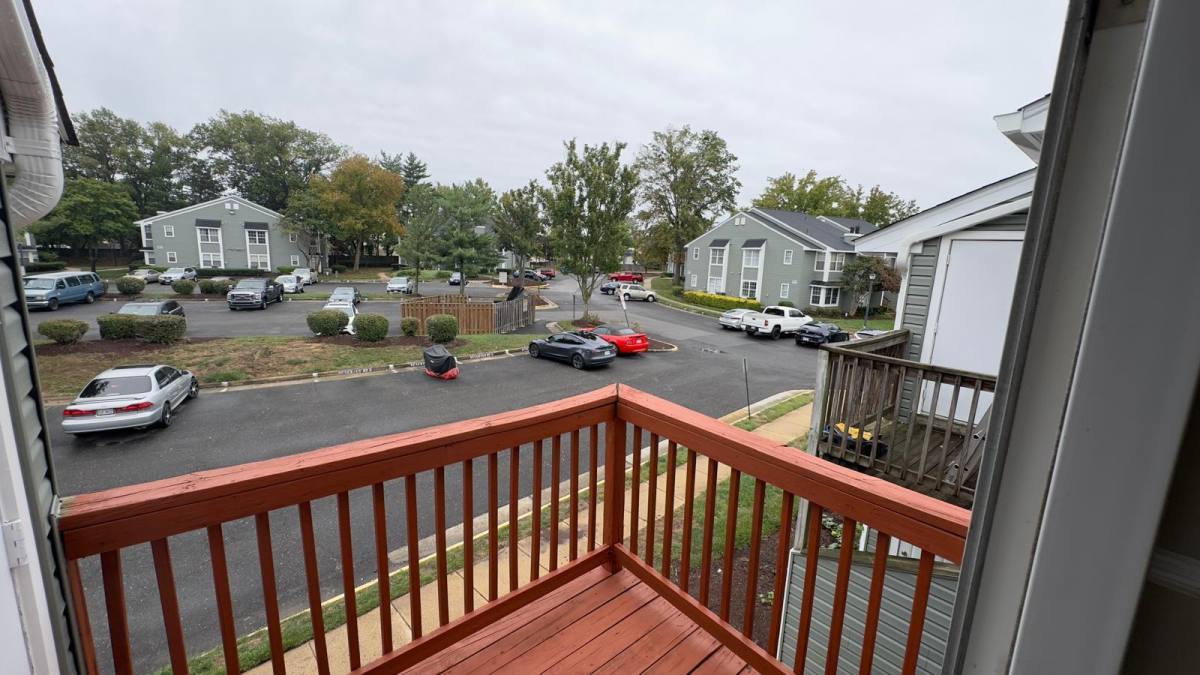 Townhouse for rent at Newberry Condominiums, 8623 Beekman Place #23D, Alexandria, VA 22309
