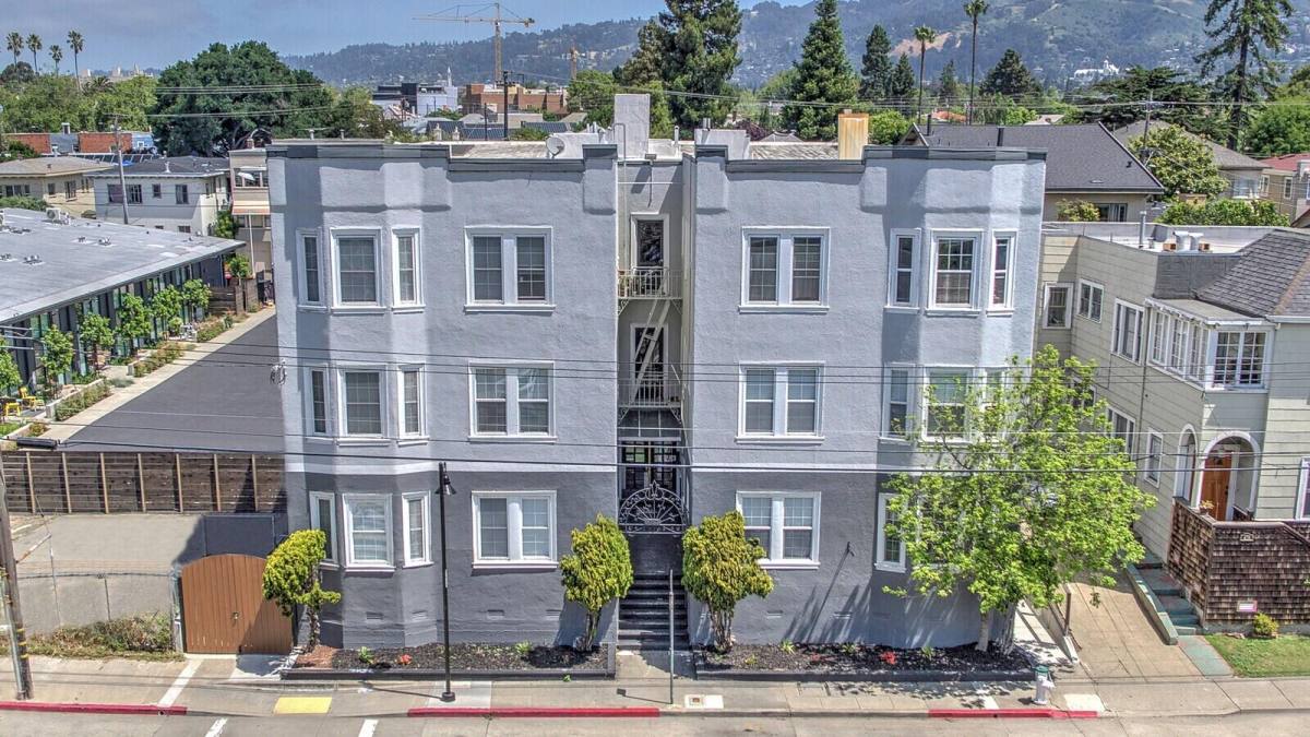 House for rent at 482 40th St #7, Oakland, CA 94609