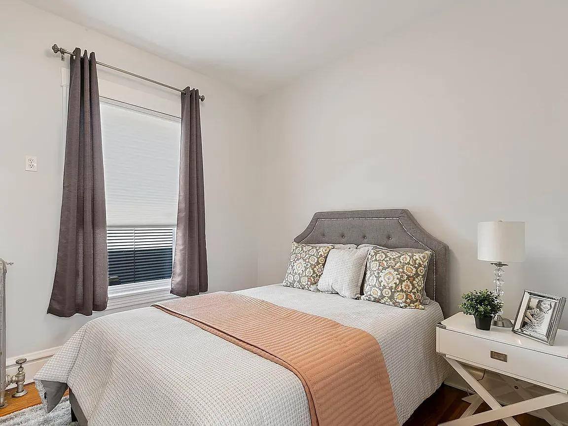 Townhouse for rent at High Ridge, 6070 N Hermitage Ave #1, Chicago, IL 60660