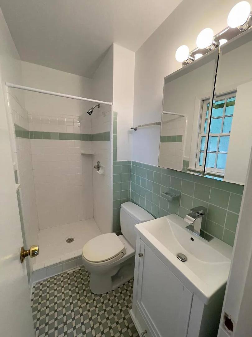 House for rent at Long View, 3853 Carlton Dr, Atlanta, GA 30341