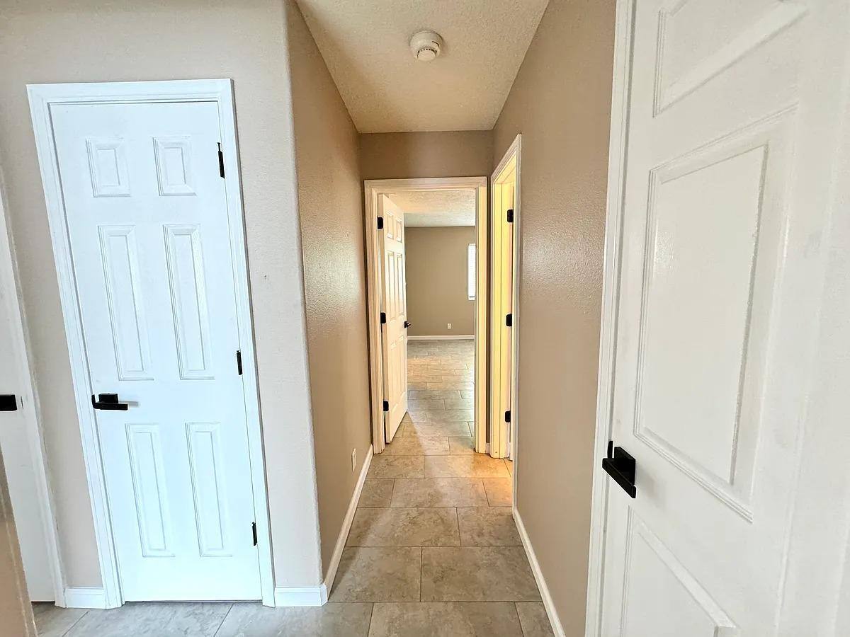House for rent at 405 Ash St NE, Albuquerque, NM 87106
