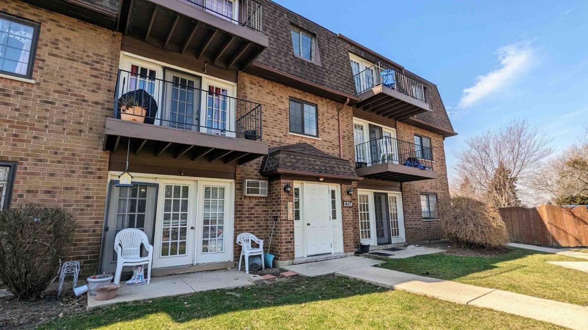 Apartment for rent at 2334 Century Point Lane #F, Glendale Heights, IL 60139