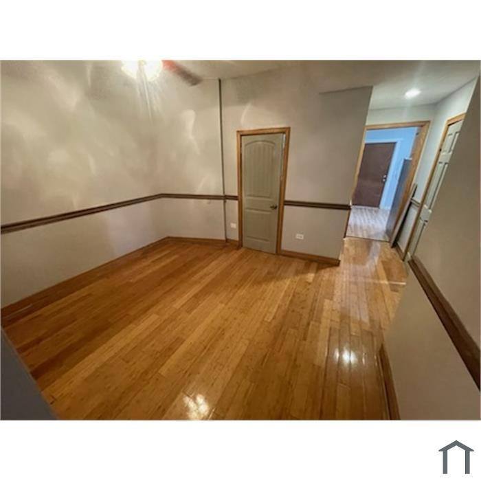 Apartment for rent at 4410 W Monroe St #1, Chicago, IL 60624