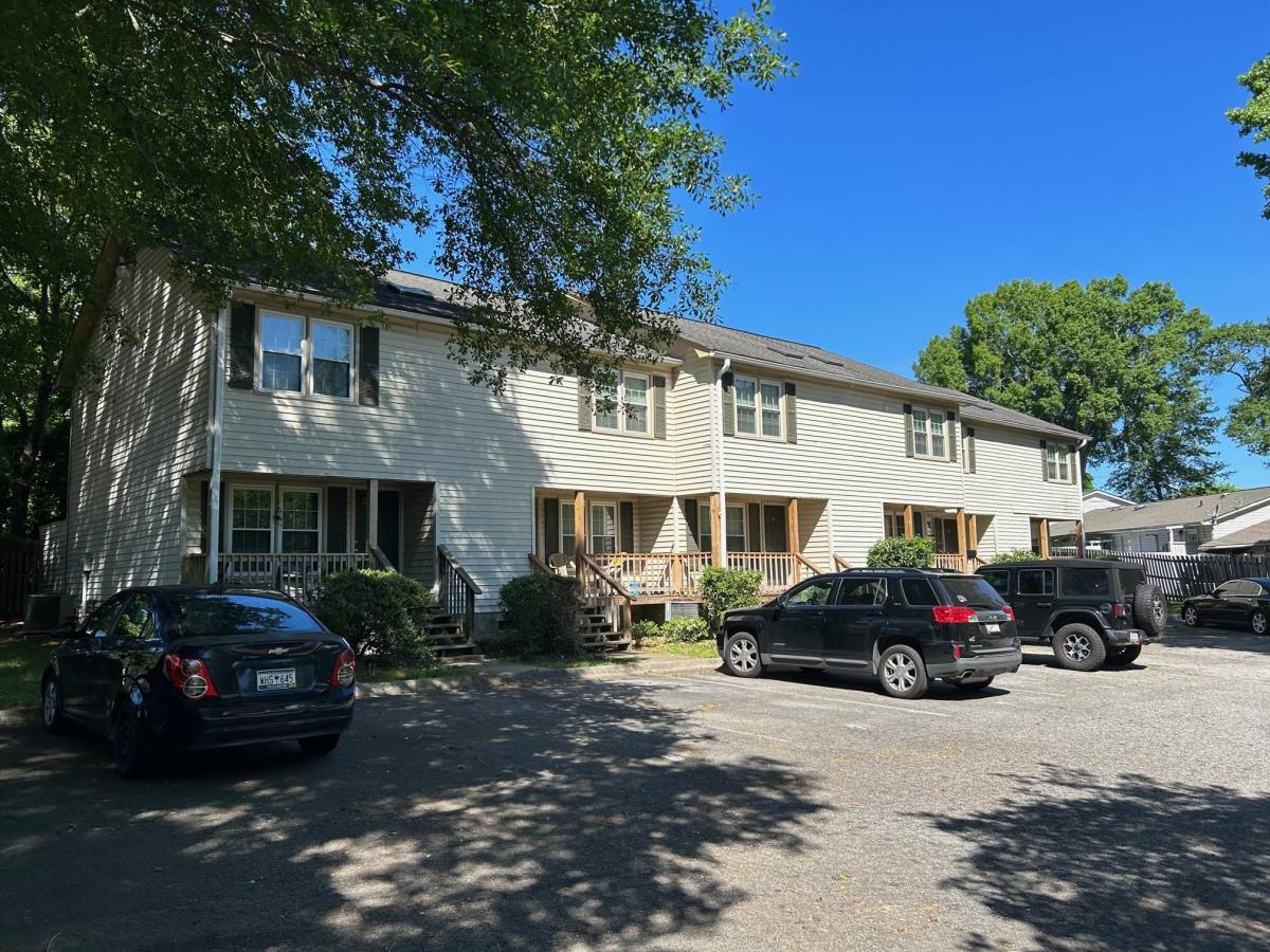 Townhouse for rent at East Oaks, 107 Rainbow Circle #7, Mauldin, SC 29662