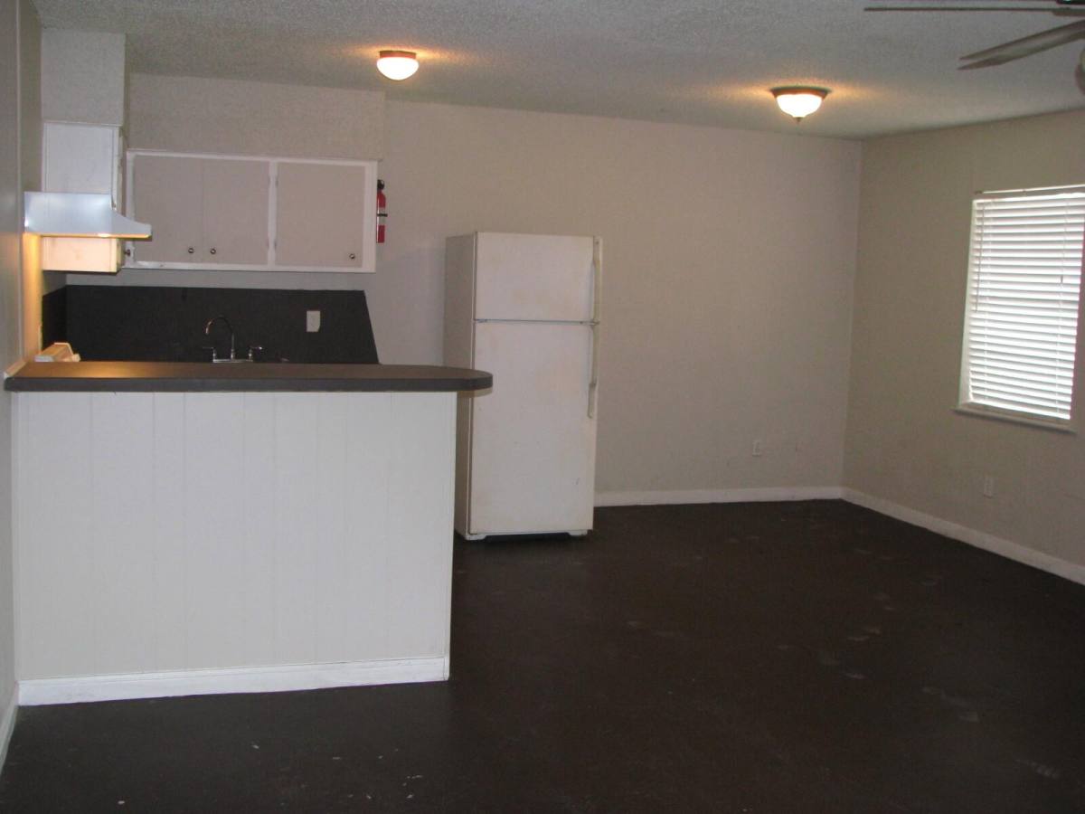 Apartment for rent at 3806 Wipprecht, Houston, TX 77026