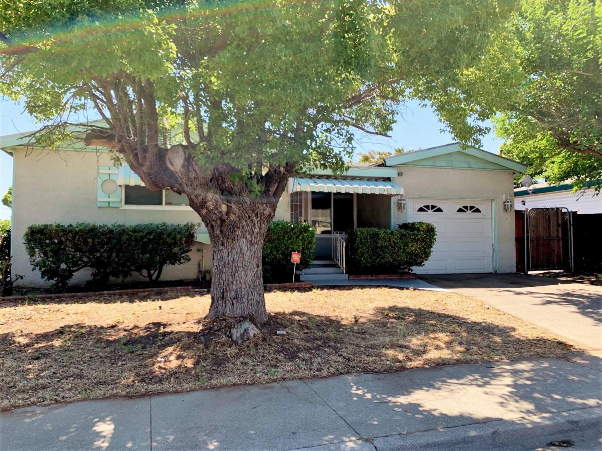 House for rent at Mountain View, 201 Benjamin Ave, Pittsburg, CA 94565