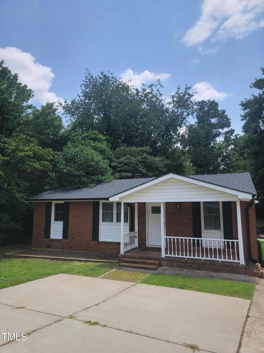 House for rent at 852 Newcombe Rd, Raleigh, NC 27610