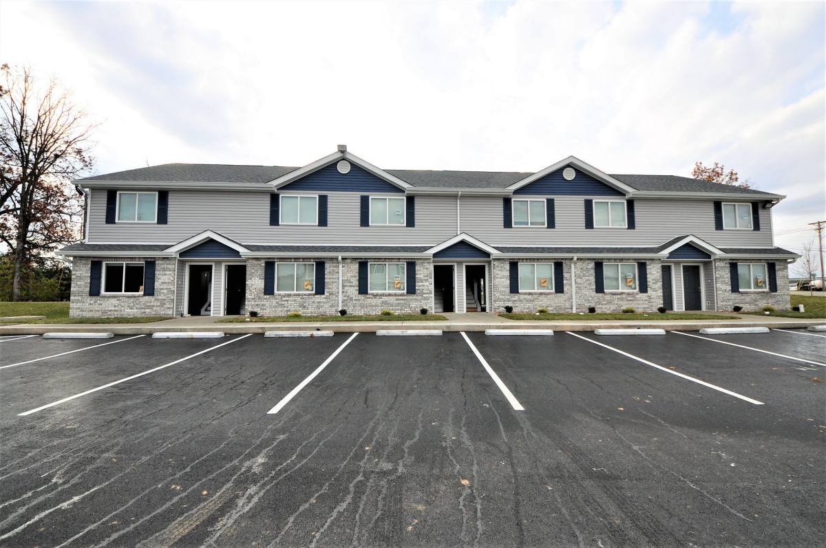 Townhouse for rent at 212 Arlington Way, Warrenton, MO 63383