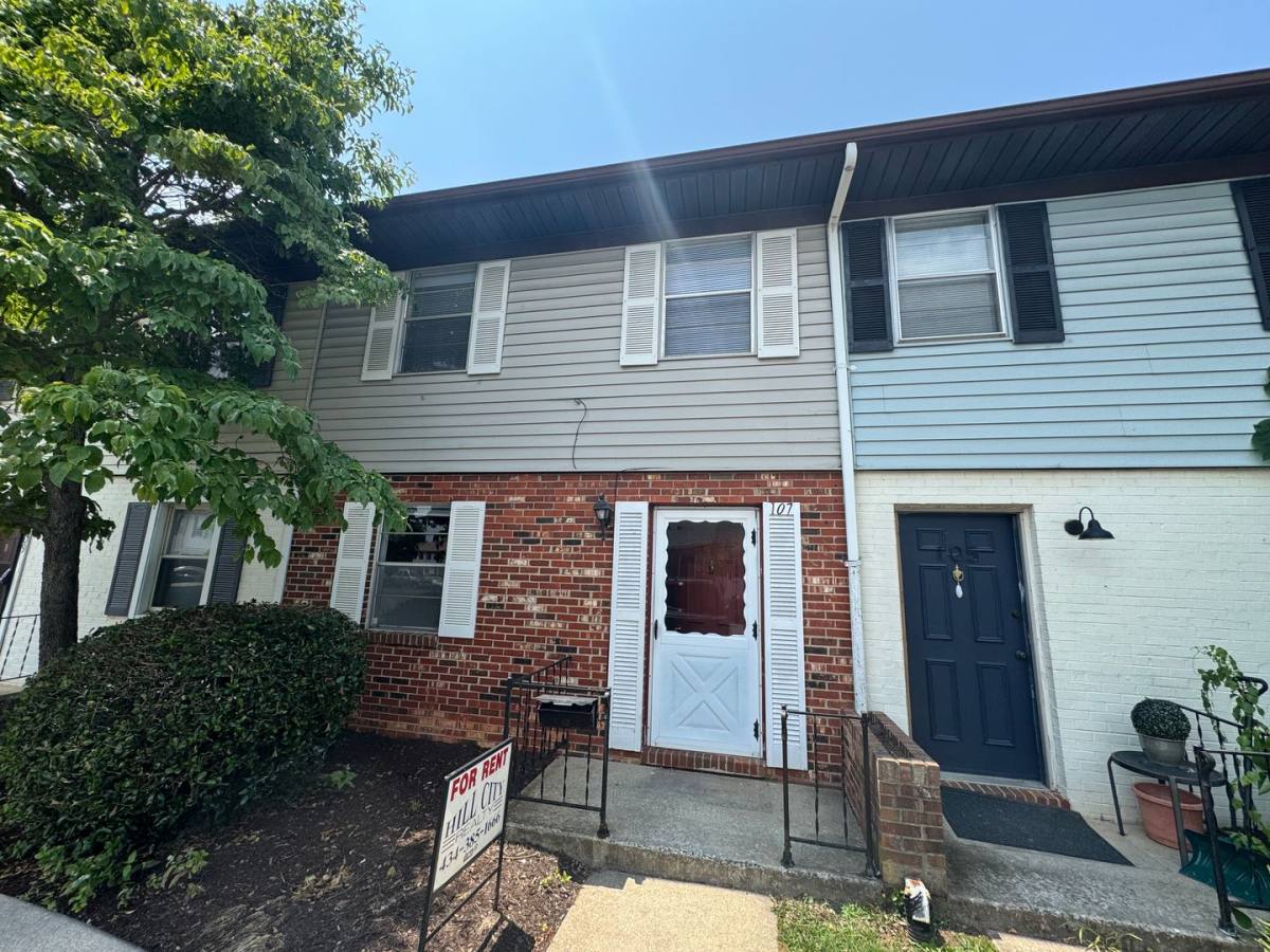 Townhouse for rent at 107 Fountain Dr, Lynchburg, VA 24501