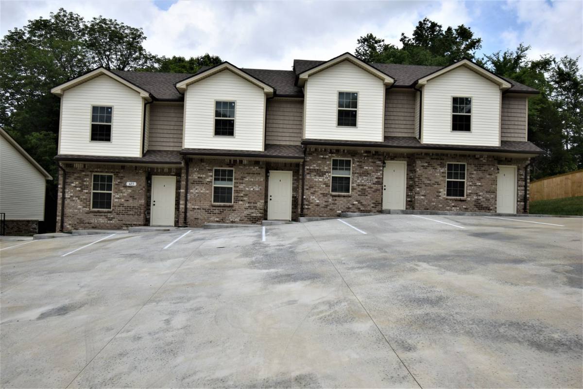 Apartment for rent at 427 Glenstone Springs Dr, Clarksville, TN 37043