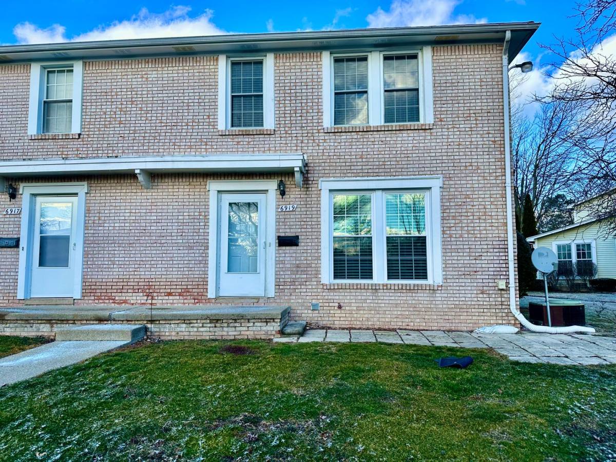 Condo for rent at 6919 Harvard Lane, Canton, MI 48187