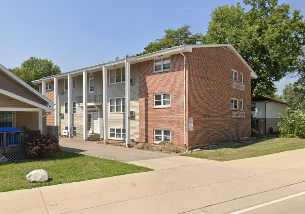 Apartment for rent at 1814 N Main St, Rockford, IL 61103