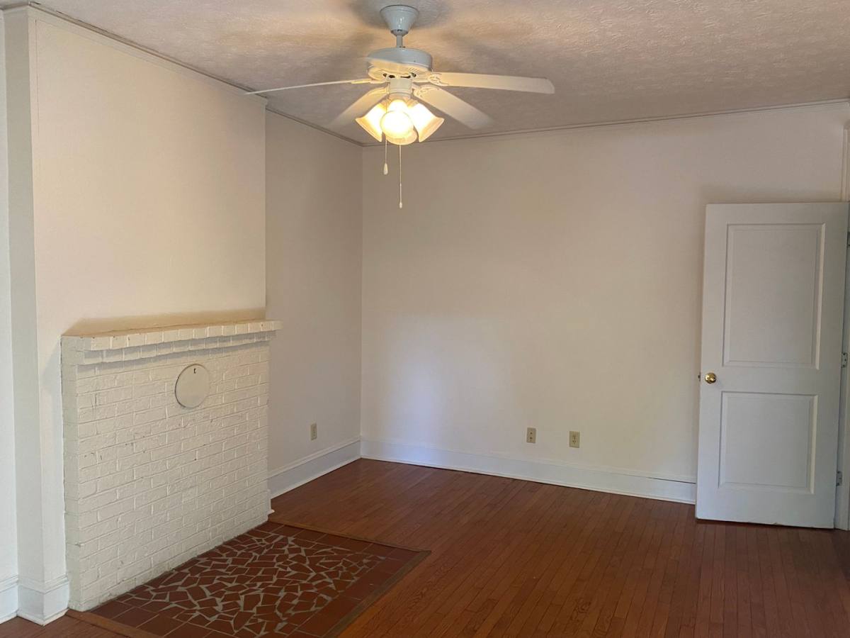 Apartment for rent at 102 Wade St, Montgomery, AL 36104