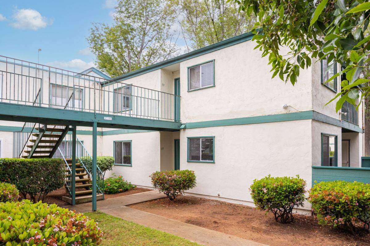 Condo for rent at 1811 E Grand Ave, Escondido, CA 92027