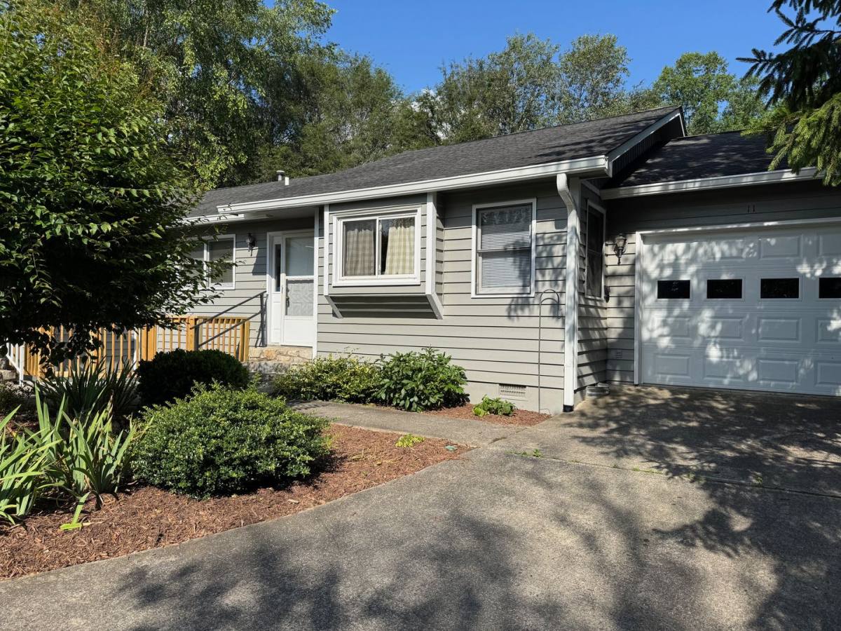 House for rent at 11 Llama Vista Court, Black Mountain, NC 28711