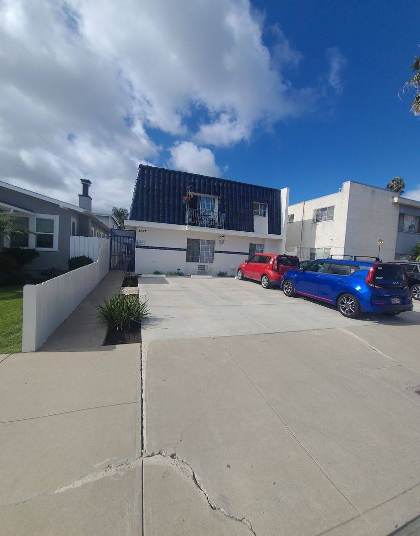 Apartment for rent at 4572 Utah St, San Diego, CA 92116