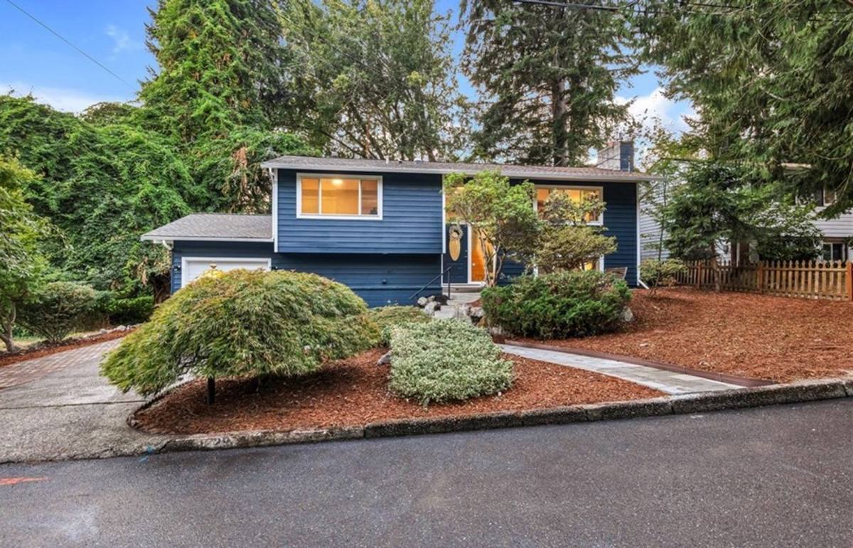 House for rent at 1229 158th Ave SE, Bellevue, WA 98008