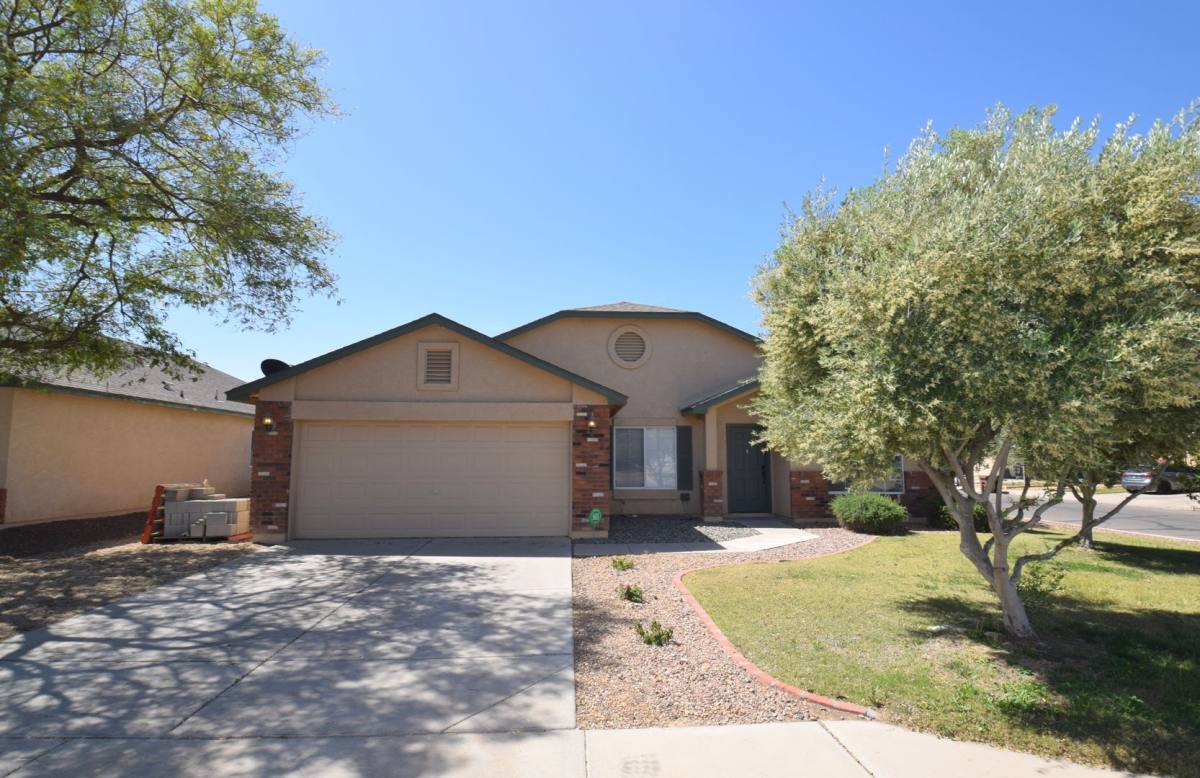 House for rent at 4307 E Meadow W Lane, San Tan Valley, AZ 85140