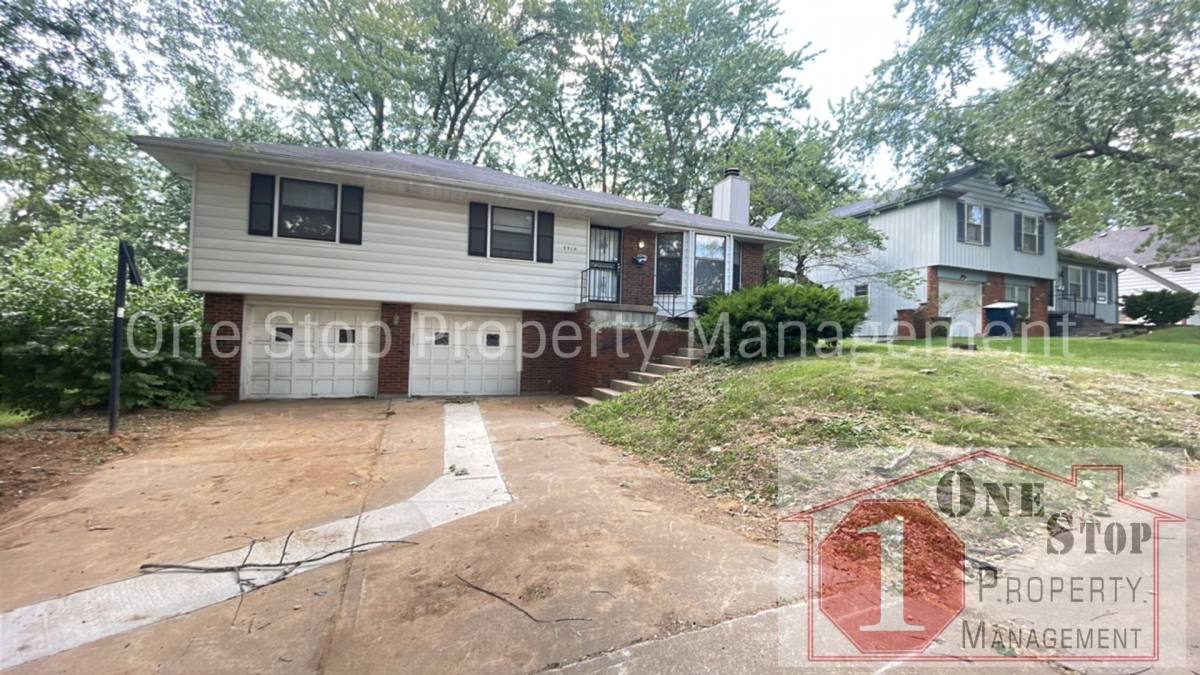 House for rent at 9914 Lawndale Ave, Kansas City, MO 64137