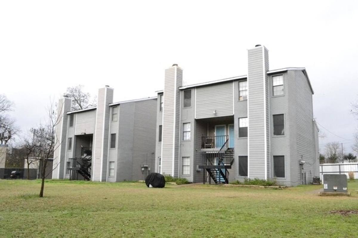 Apartment for rent at 2354 Little Pocket Rd, Dallas, TX 75228