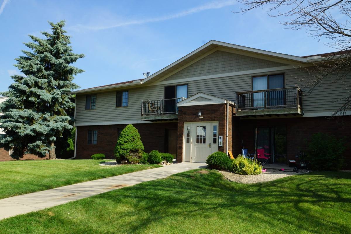 Apartment for rent at 1600 Kenilworth Court, Stoughton, WI 53589