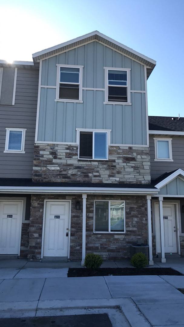 Townhouse for rent at 252 N 680 E, Orem, UT 84058