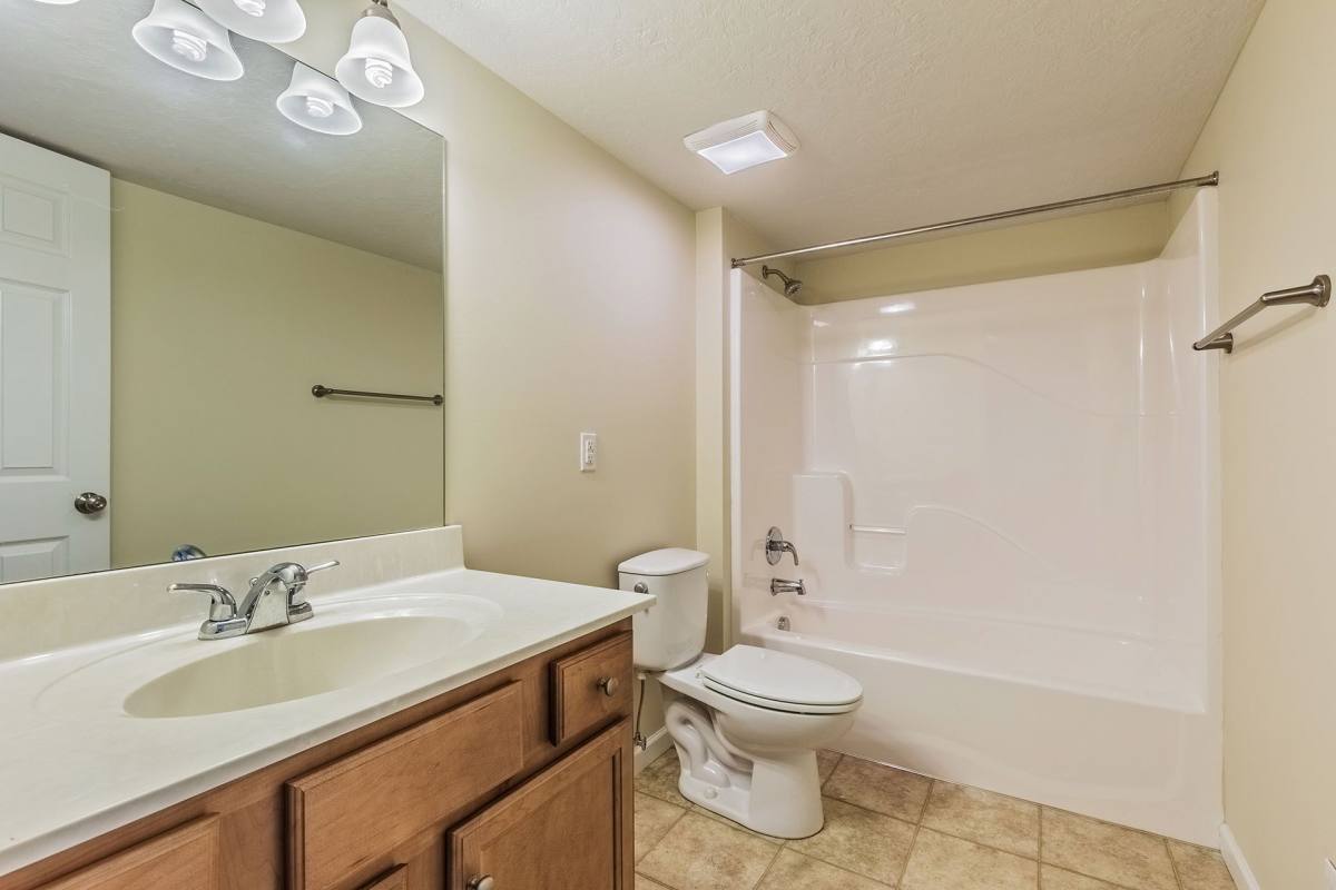 Townhouse for rent at 6190 Stokely Creek Trail, Ontario, NY 14519